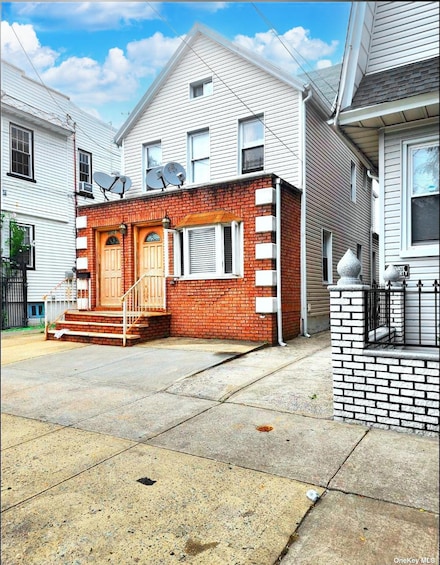 86-27 125th St, Richmond Hill, NY 11418
