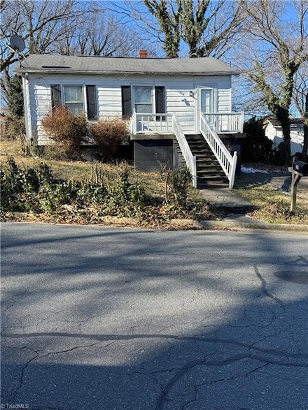 208 N Franklin St, Reidsville, NC 27320