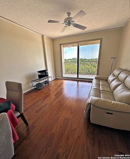 1 Towers Park Ln Unit 504, San Antonio, TX 78209