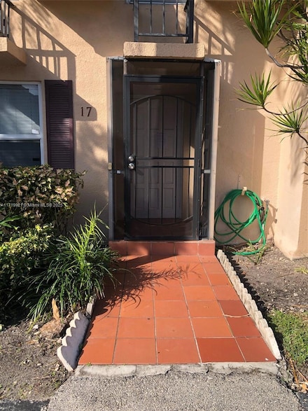 1951 Atlantic Shores Blvd Unit 17, Hallandale Beach, FL 33009