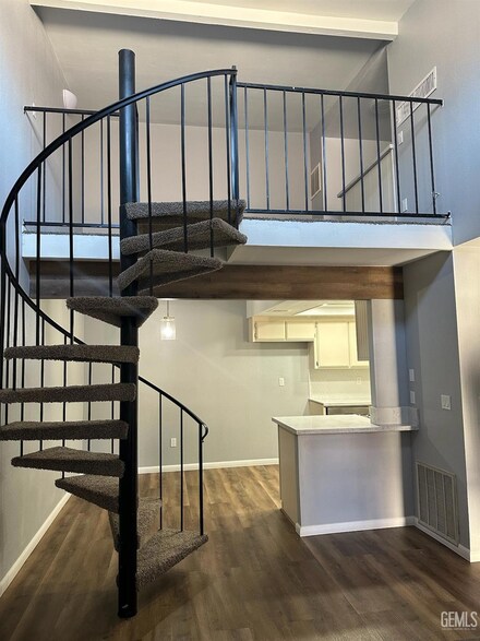 5301 Dunsmuir Rd Unit 4, Bakersfield, CA 93309