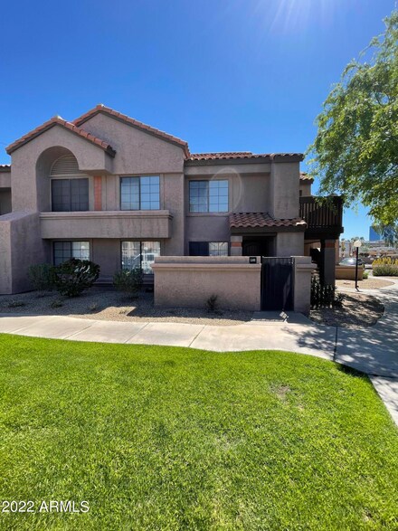 700 E Mesquite Cir Unit L105, Tempe, AZ 85288