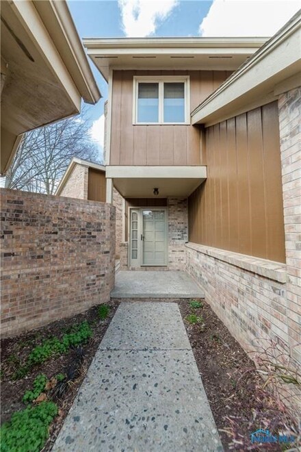 1663 Wyandotte Blvd, Maumee, OH 43537