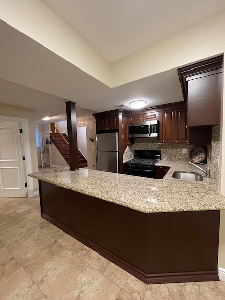 282 Vernon Ave, Staten Island, NY 10309