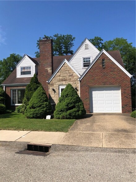 300 Radisson Rd, Pittsburgh, PA 15227