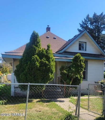 105 S 8th St, Yakima, WA 98901
