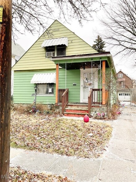 2821 E 127th St, Cleveland, OH 44120