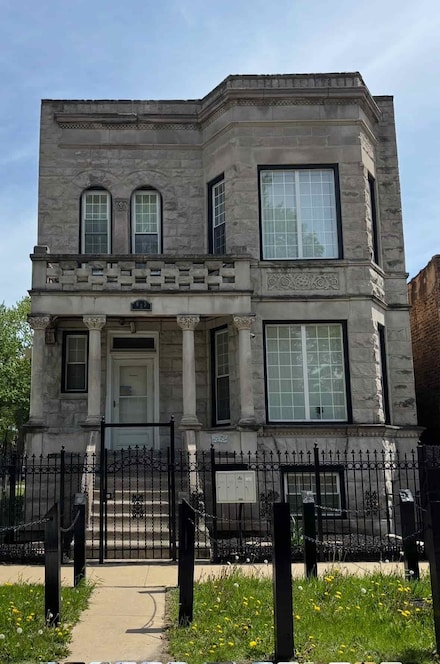 803 S Karlov Ave Unit 2, Chicago, IL 60624