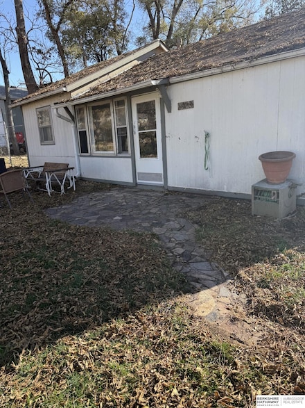 5903 Fay Blvd, Omaha, NE 68117