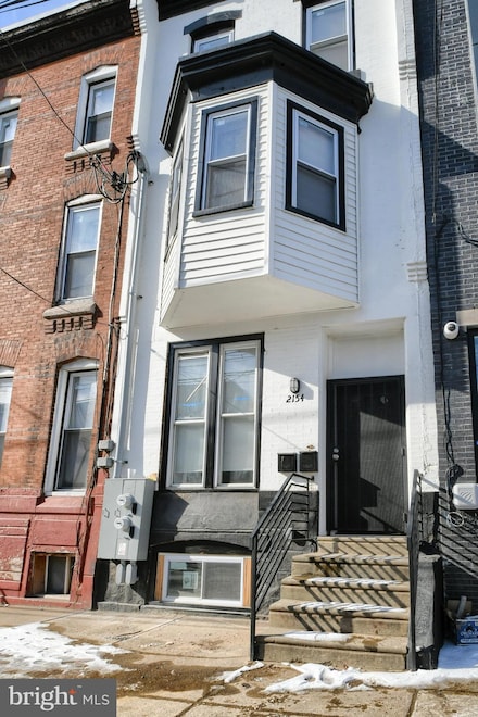 2154 N 9th St, Philadelphia, PA 19122