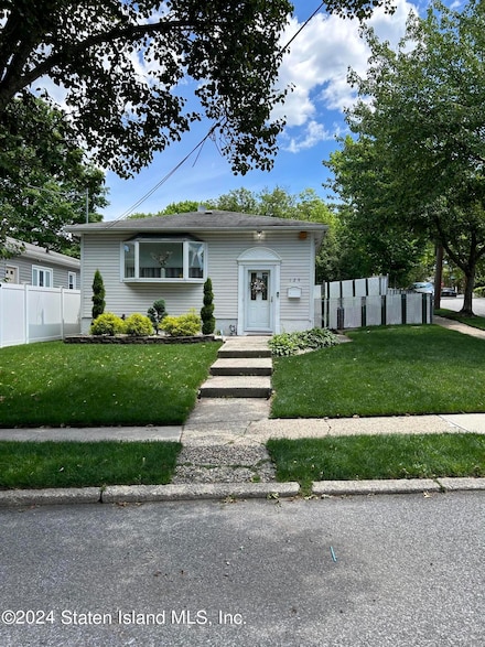 129 Brookfield Ave, Staten Island, NY 10308