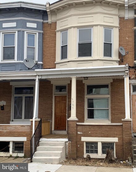 1705 Poplar Grove St, Baltimore, MD 21216