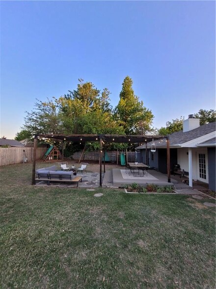 405 Boulder Ct, Norman, OK 73072