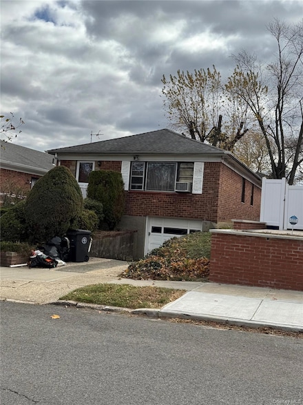 20124 24th Ave, Bayside, NY 11360