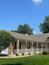 2284 Whispering Oaks Ct, Highland, IN 46322
