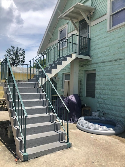 605 S J St, Lake Worth, FL 33460