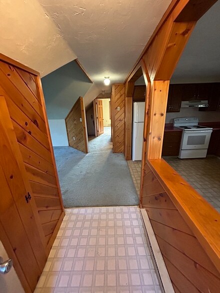 4 Emmett St Unit 3, Spencer, MA 01562