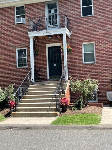 315 Regency Park Dr Unit 315, Agawam, MA 01001