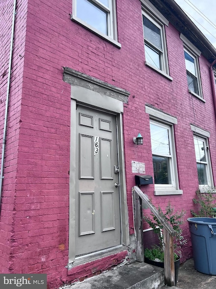 163 N West St, Carlisle, PA 17013