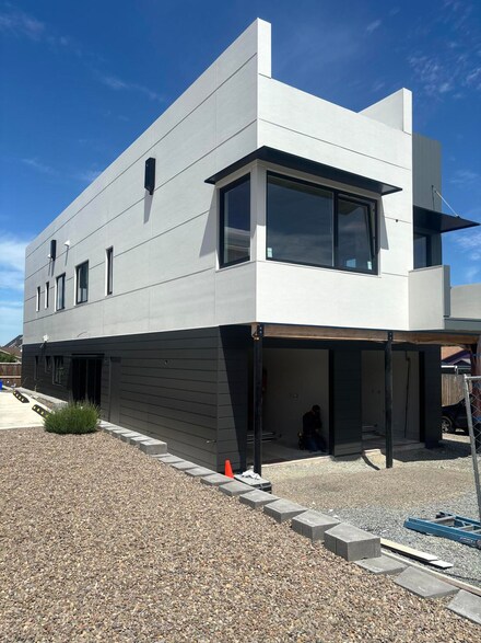 312 E Rapp Rd, Talent, OR 97540