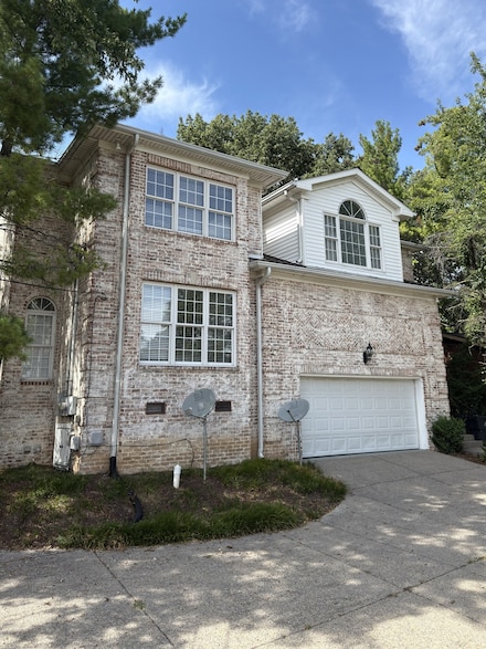 527 32nd Ave S, Nashville, TN 37212