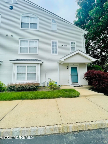 25 Watson Ct, Howell, NJ 07731