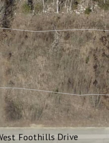 828 W Foothills Dr, Fayetteville, AR 72701