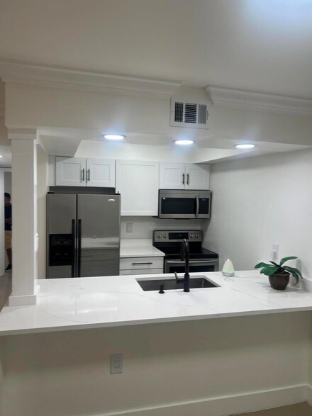 6043 10th Ave N Unit 129, Greenacres, FL 33463