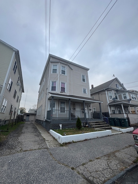 85 Ash St, Bridgeport, CT 06605