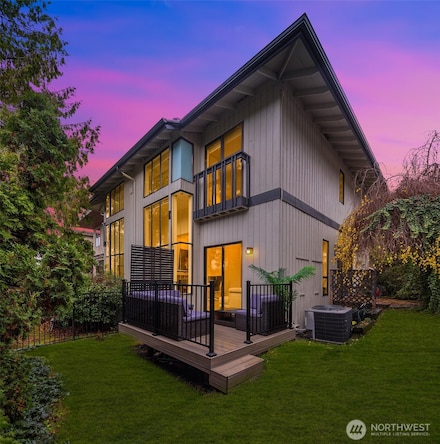 12 18th Ave Unit A, Kirkland, WA 98033