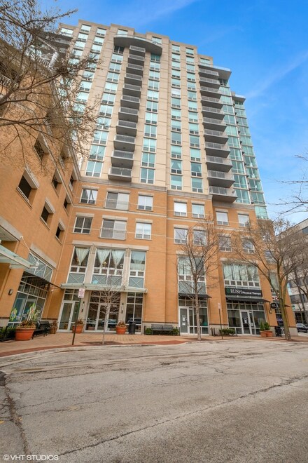 1640 Maple Ave Unit 807, Evanston, IL 60201
