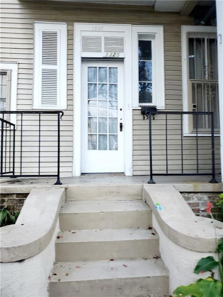 1325 Joseph St, New Orleans, LA 70115
