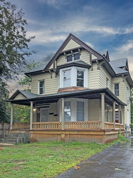 95 Westminster St, Springfield, MA 01109