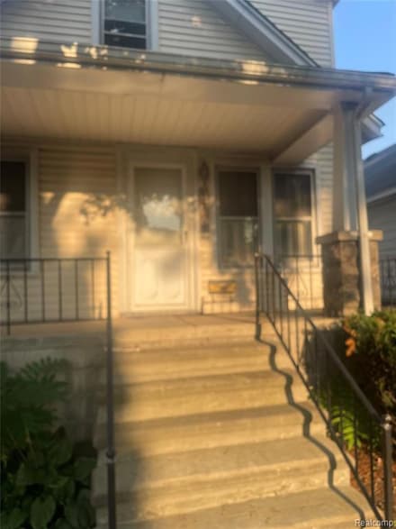 18654 Klinger St, Detroit, MI 48234