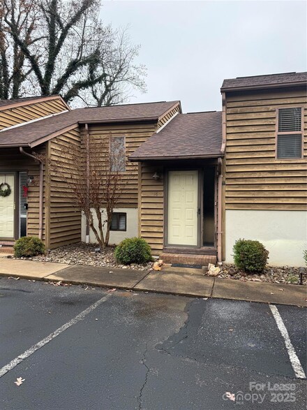 1420 11th Street Dr NW Unit 18, Hickory, NC 28601