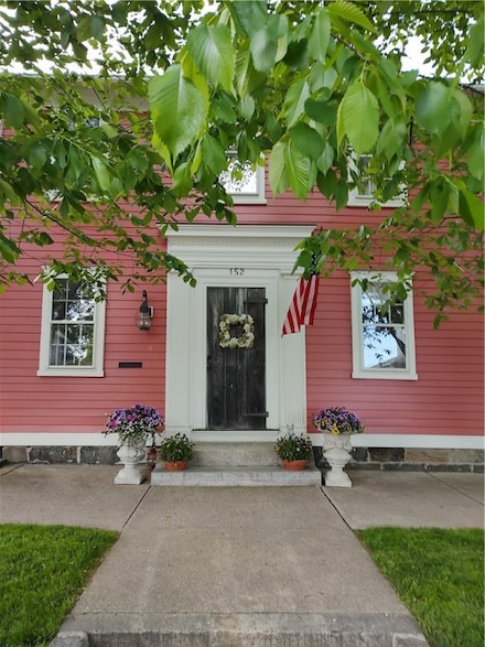 152 Main St, North Kingstown, RI 02852