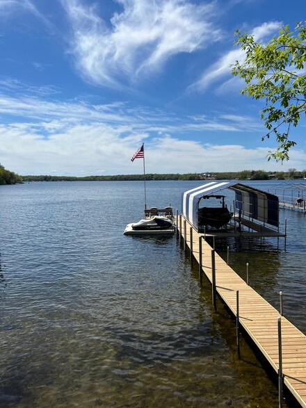 6563 Bartlett Blvd, Mound, MN 55364