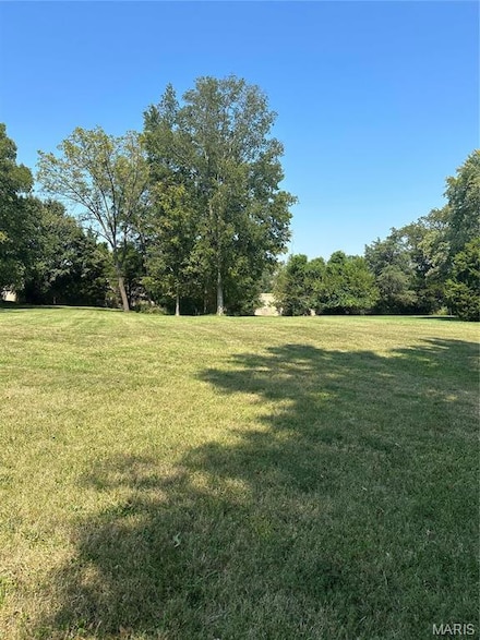 10315 Kennerly Rd, St. Louis, MO 63128