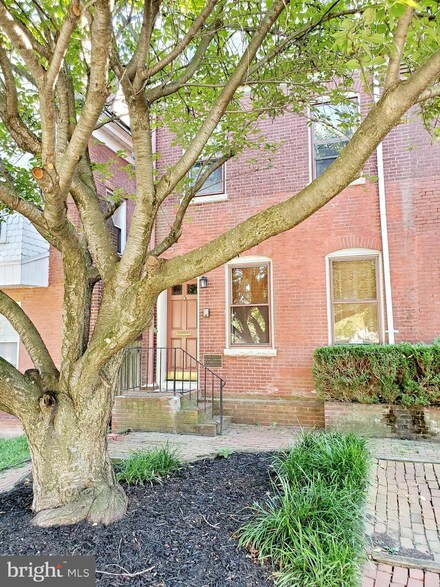 1302 W 7th St, Wilmington, DE 19805