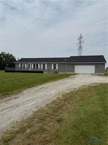 3784 N Stange Rd, Graytown, OH 43432