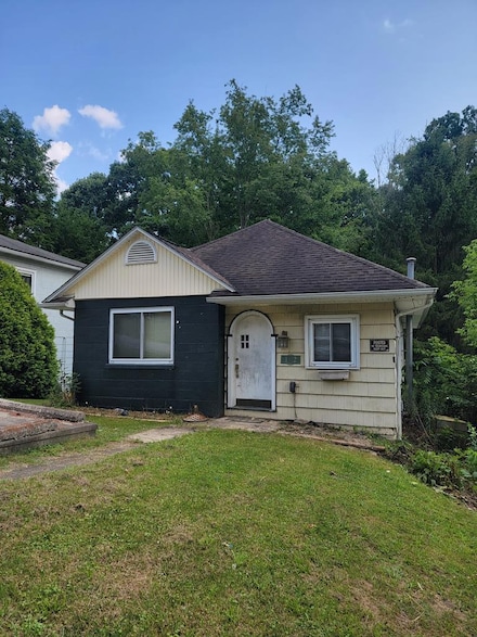 102 Pine St, Beckley, WV 25801