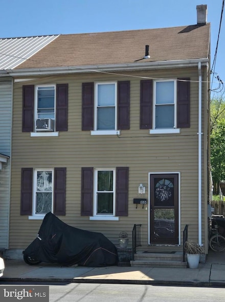250 S 10th St, Lebanon, PA 17042