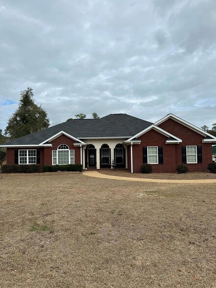1015 Boxwood Dr, Bainbridge, GA 39819