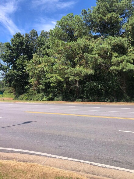 600 Cox Creek Pkwy, Saint Florian, AL 35630
