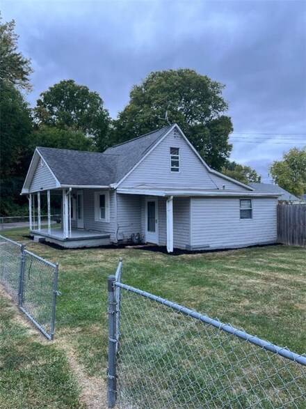 4401 Derwent Dr, Dayton, OH 45431