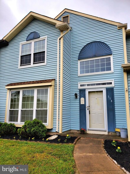 114 Crossing Way, Clementon, NJ 08021