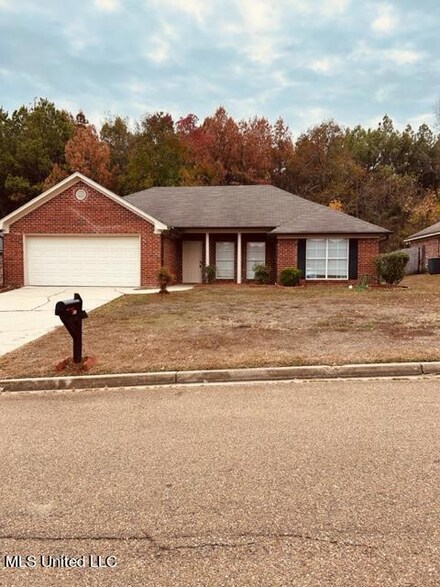 857 Springfield Ct, Ridgeland, MS 39157