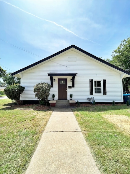 601 Blevins St, Fort Worth, TX 76111
