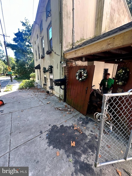 12 Shawmont Ave, Philadelphia, PA 19128