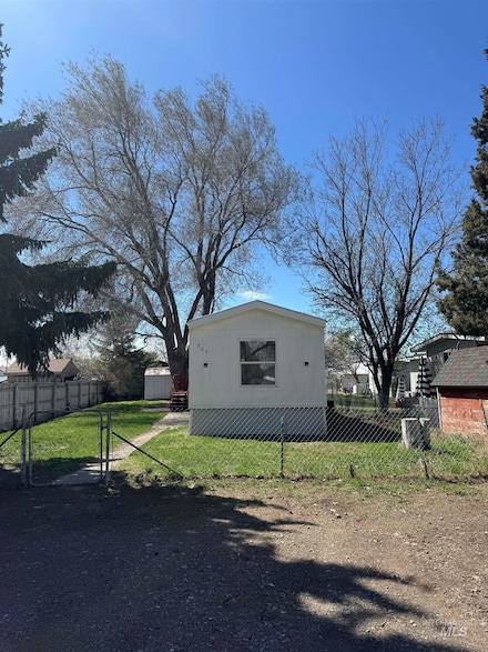 507 W C St, Shoshone, ID 83352